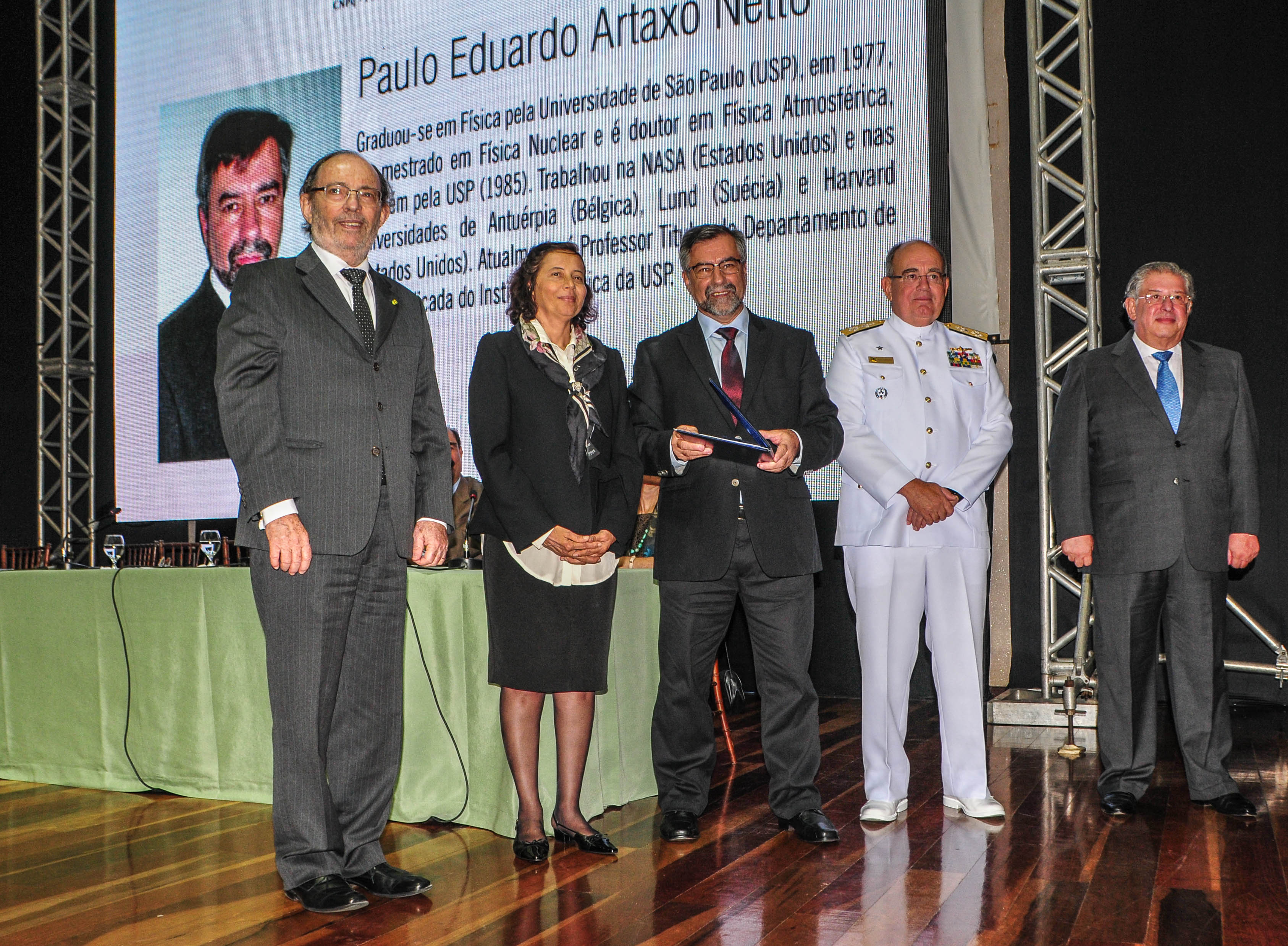 Paulo Artaxo recebe prêmio
