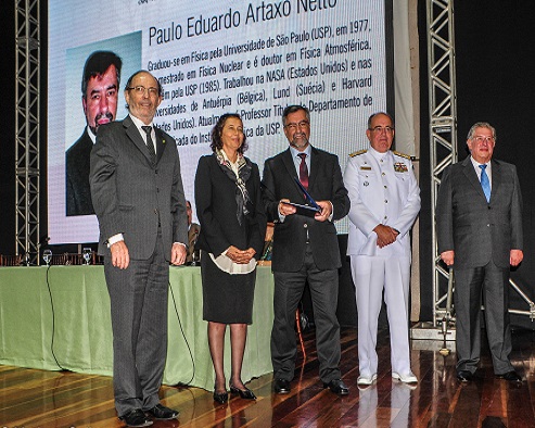 CNPq premia pesquisadores
