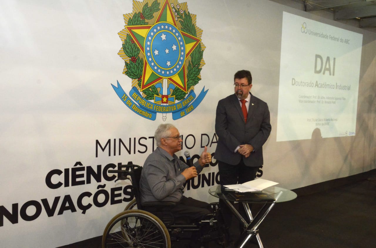 presidente do CNPq e vice-reitor da UFABC