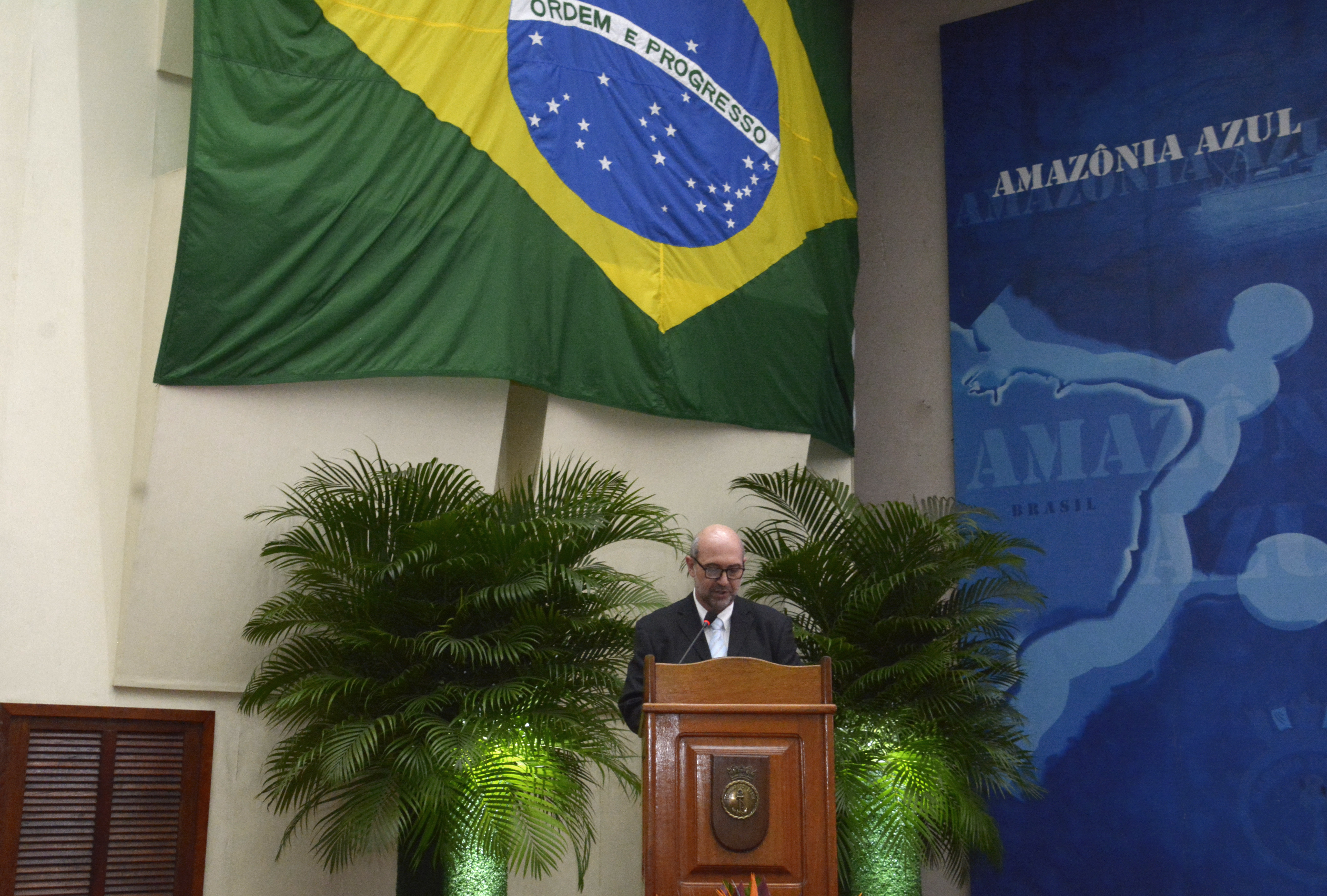 Presidente do CNPq discursando no evento