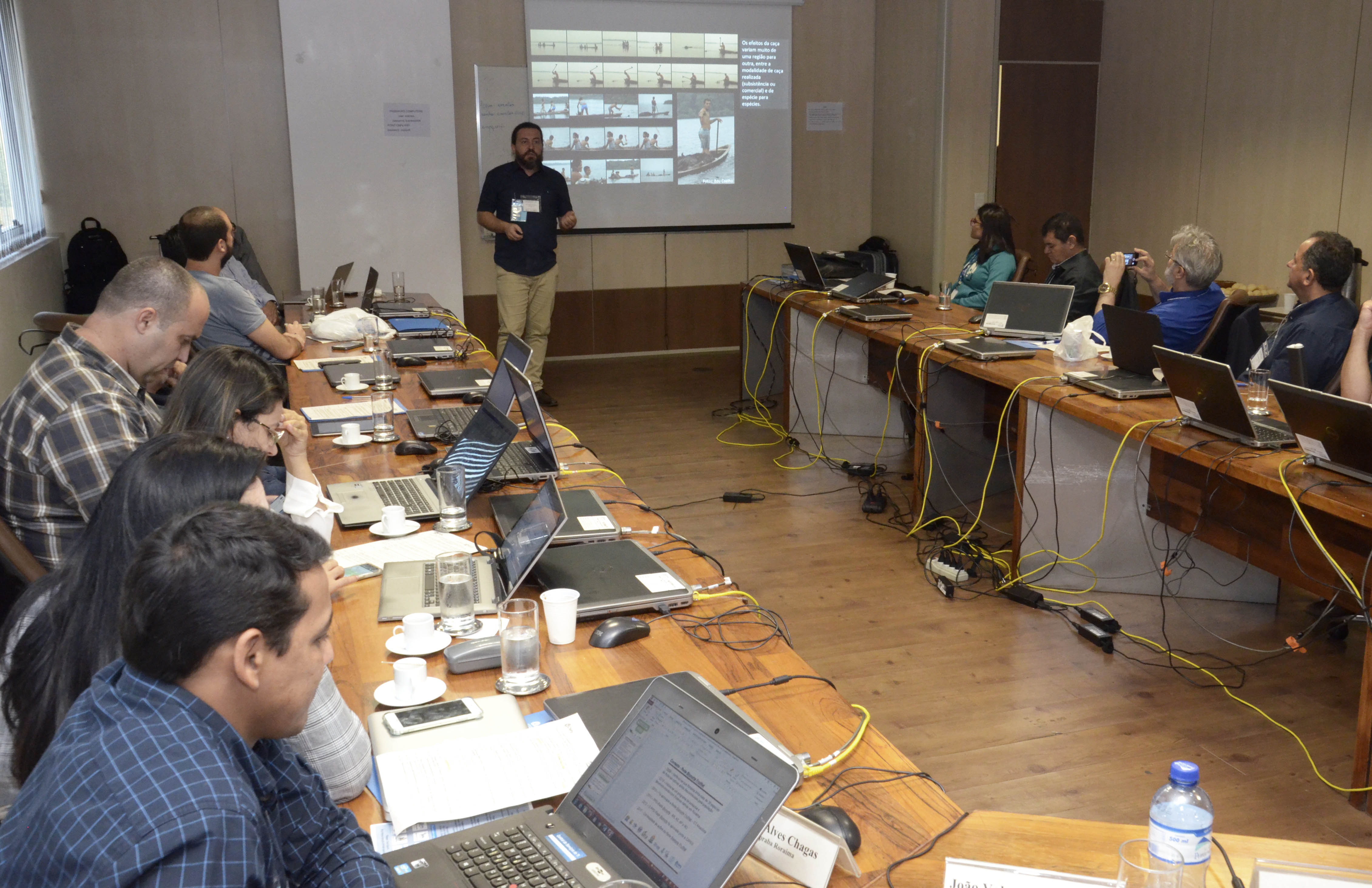 Joao Valsecchi apresenta projeto