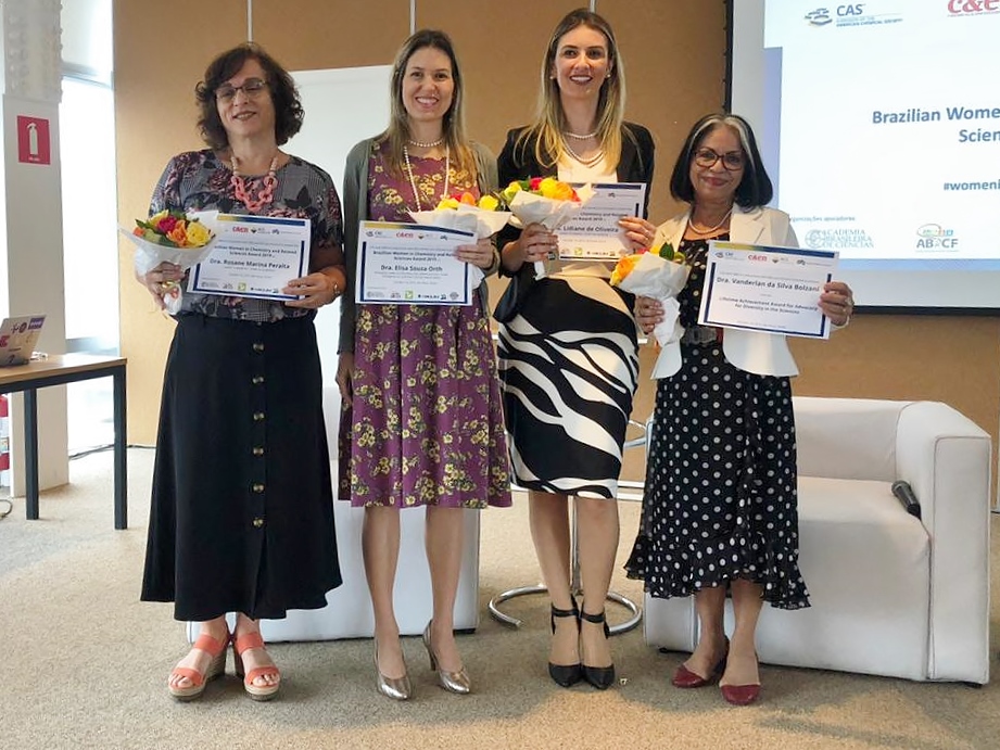 Pesquisadora do CNPq é homenageada e toma posse como presidente da Aciesp